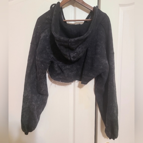 Fashion Nova Black Cropped Hoodie - Picture 5 of 5